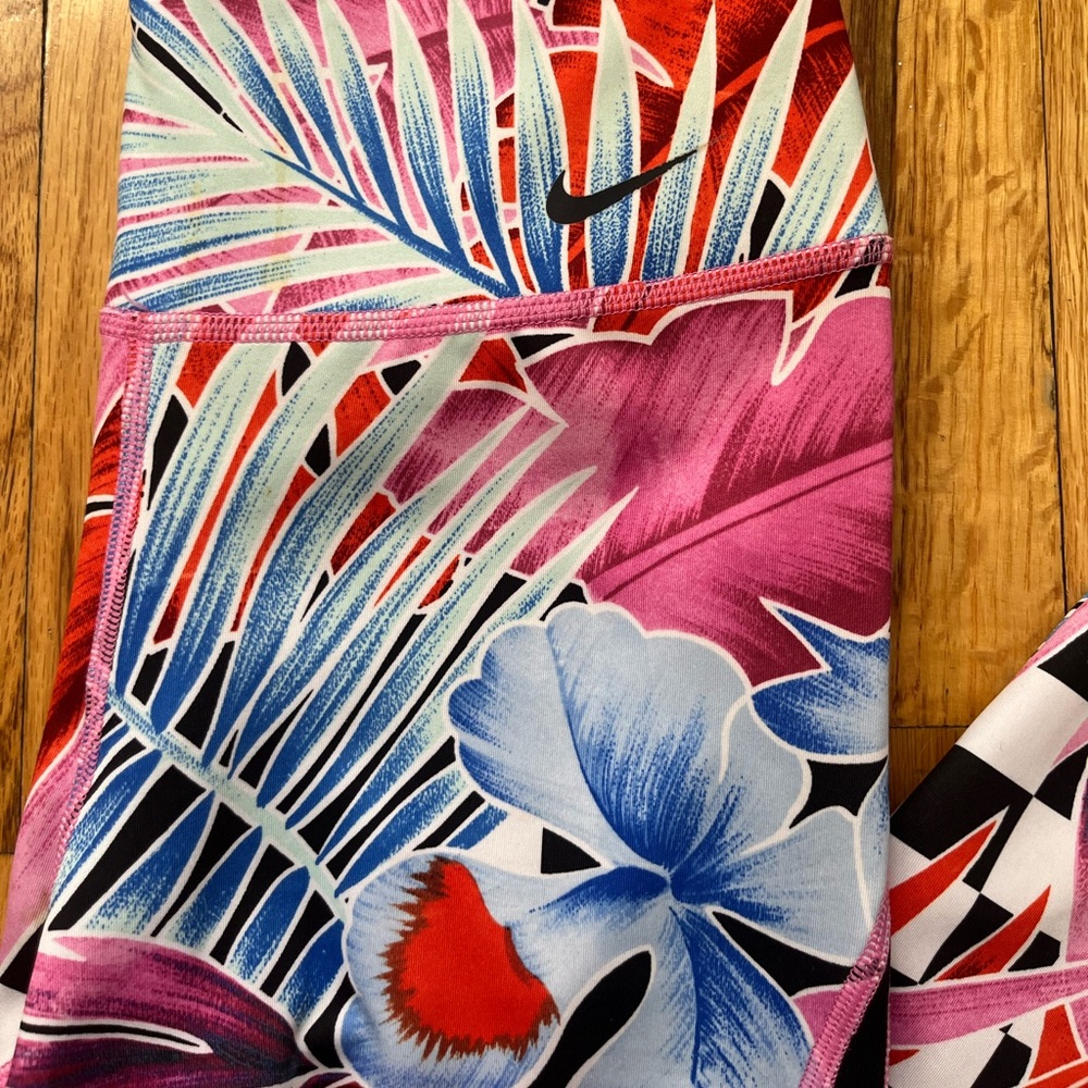 Nike dri-fit pink patterned leggings xs - Picture 4 of 5